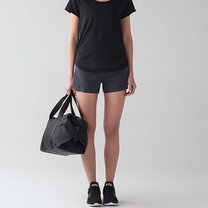 Lululemon Shorts - Smooth Stride 3.5”